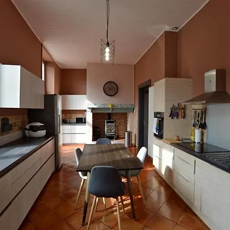 Le Patio Du Canal Bed & Breakfast